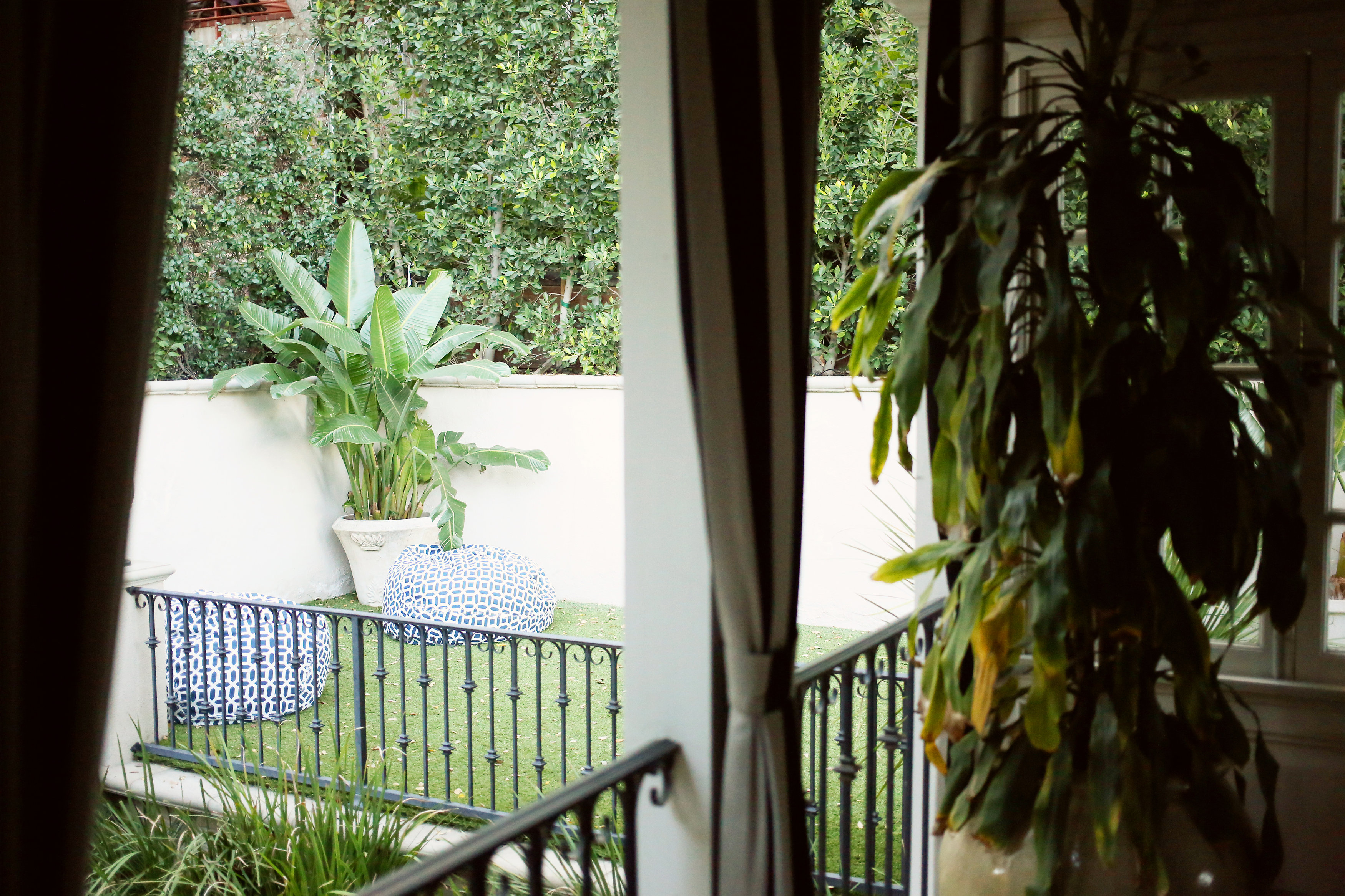 Home_047