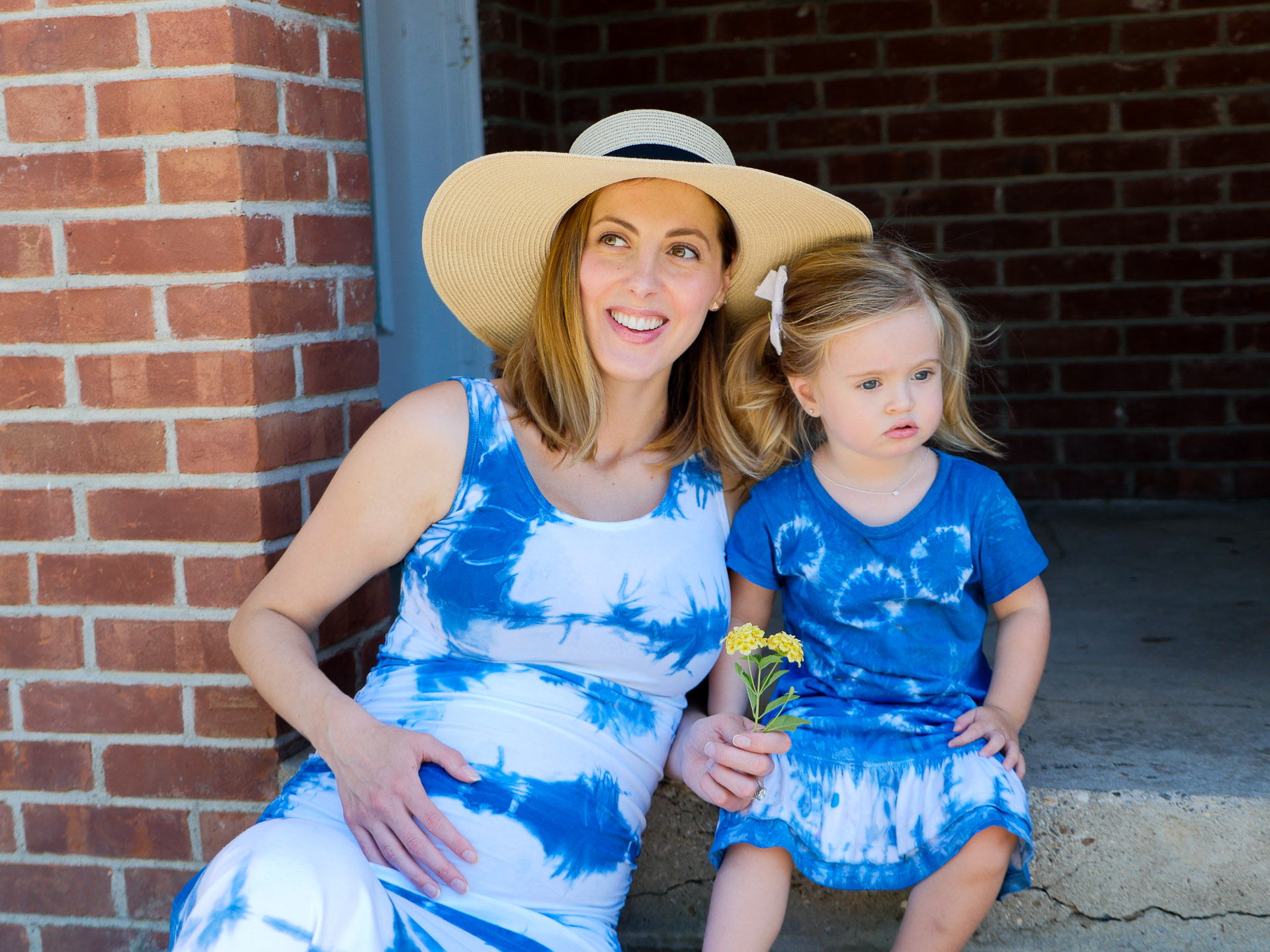 Blogger Eva Amurri shares an easy Shibori tie dye DIY