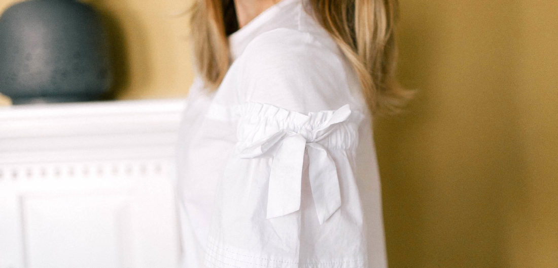 Eva Amurri Martino wears a classic crisp white top