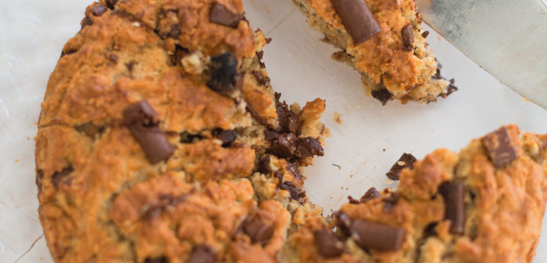 Eva Amurri Martino serves her kids dairy free banana bread