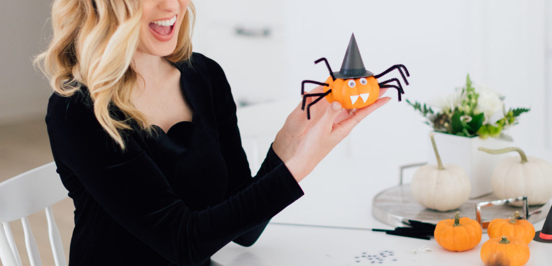 Eva Amurri Martino shares her DIY Pumpkin Spiders craft