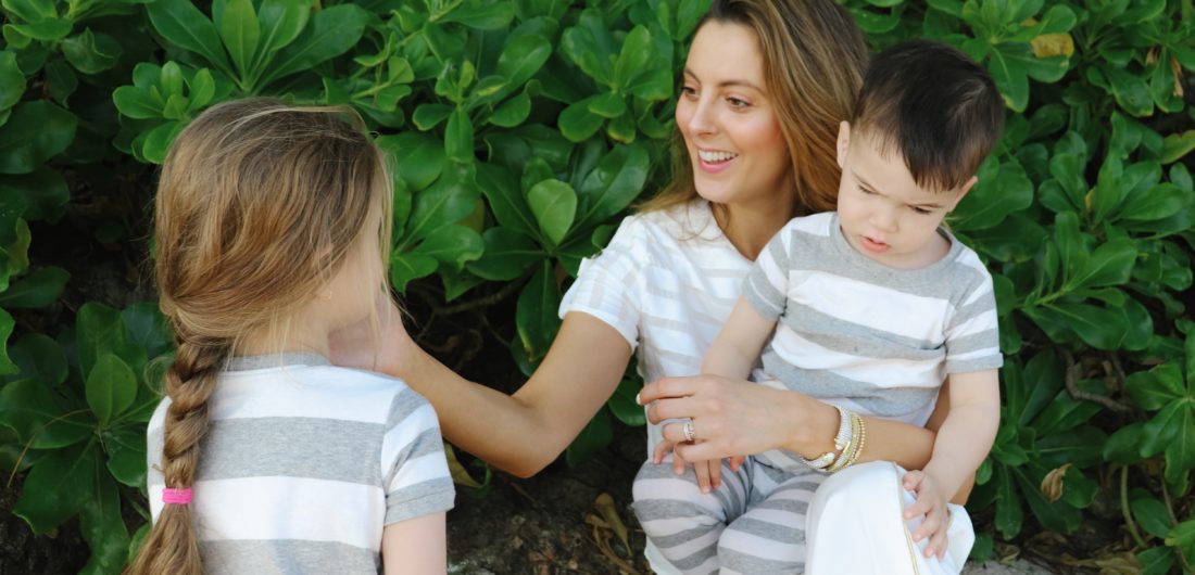 Eva Amurri Martino plays with her kids on the beach in Connecticut