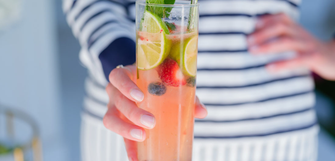 Eva Amurri shares her summer berry mojito bar