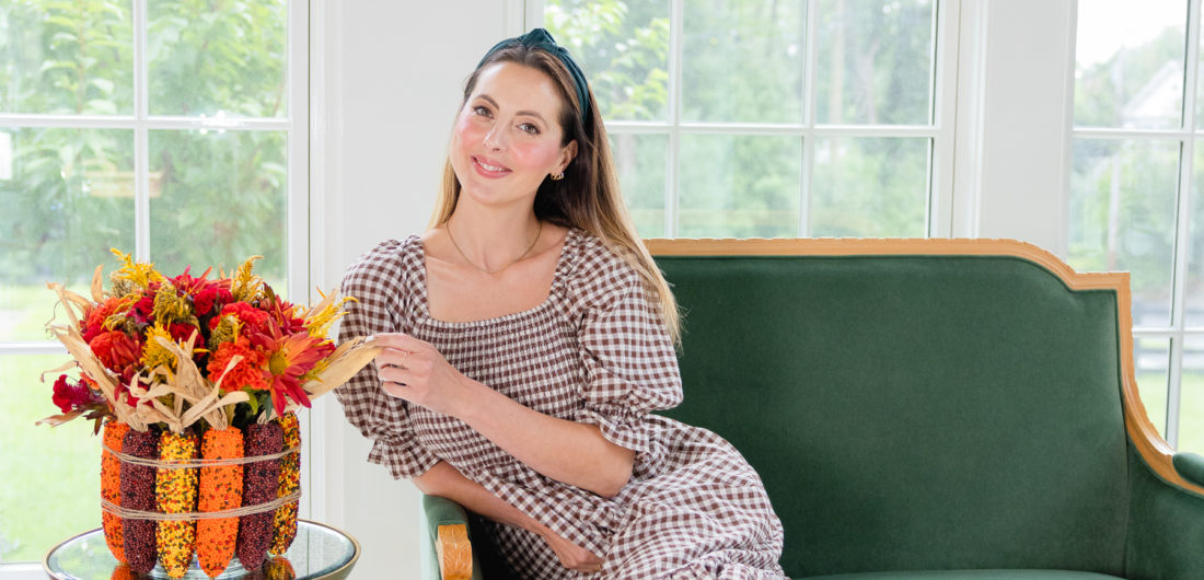 Eva Amurri shares a Maize Vase Centerpiece for this upcoming Thanksgiving